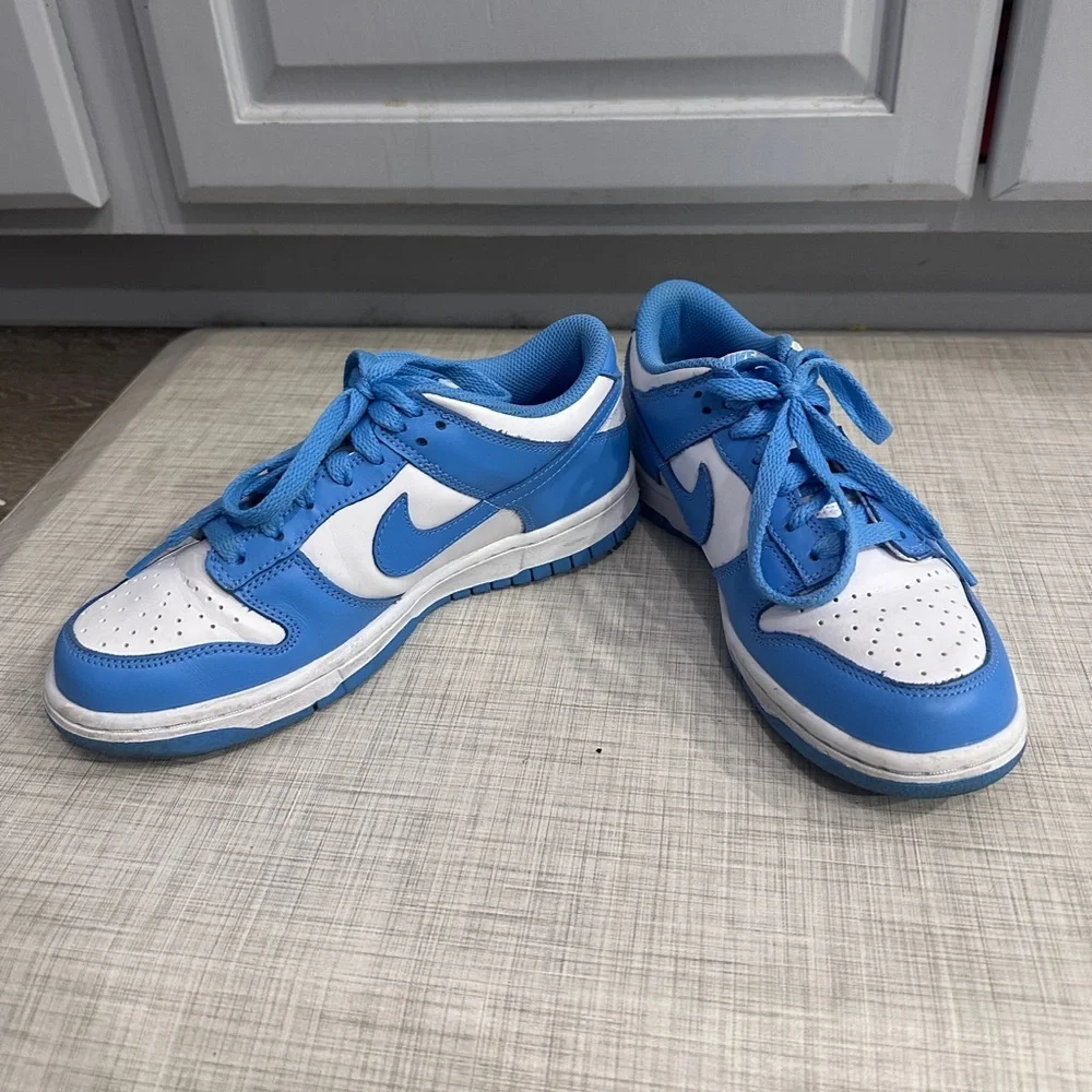 Nike dunk lows in university blue